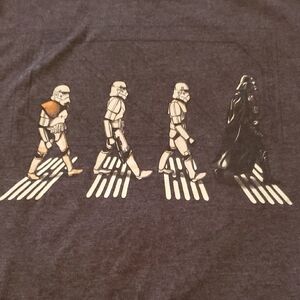Star Wars Dark Gray Tee Size MEDIUM